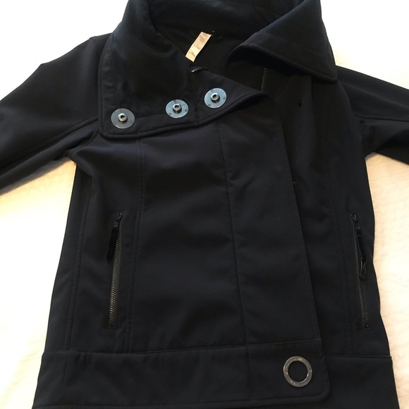 LULULEMON ~ *RARE* Fleece lined waterproof coat